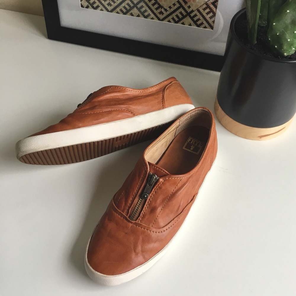 Frye Dylan Zip Edgy Moto Sneaker